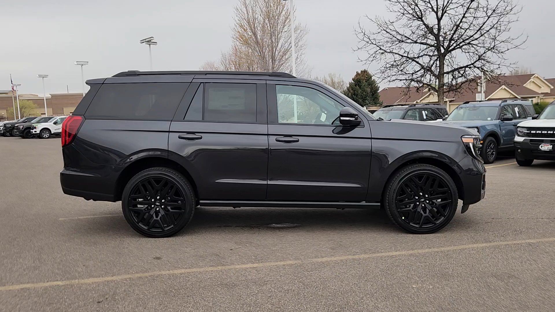 New 2026 Dark Matter Gray Metallic Ford Platinum image 10