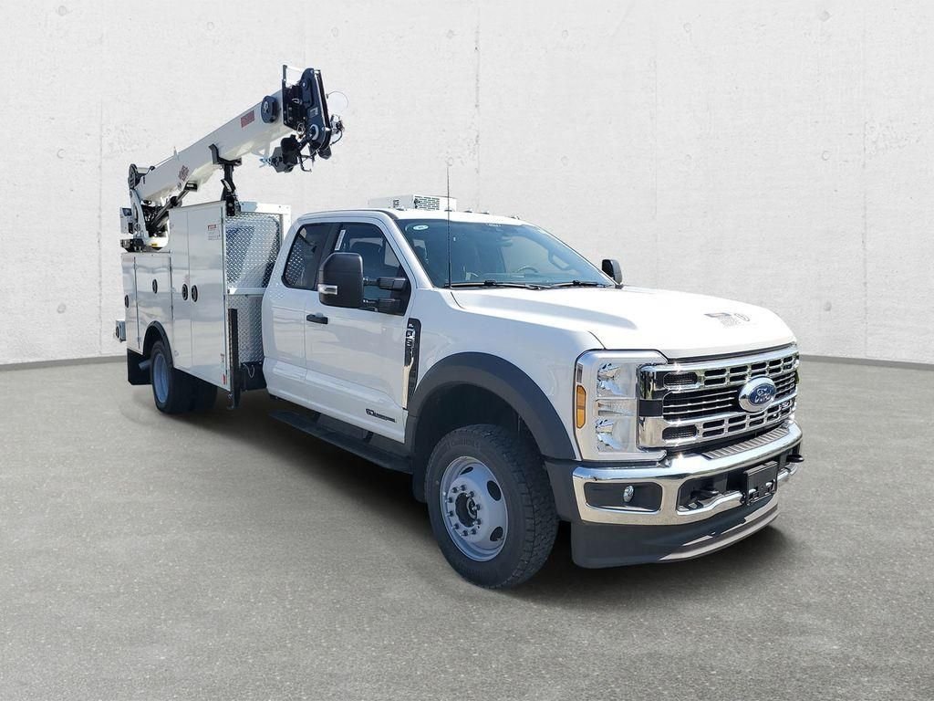 New 2026 Oxford White Ford F-550® XL image 2