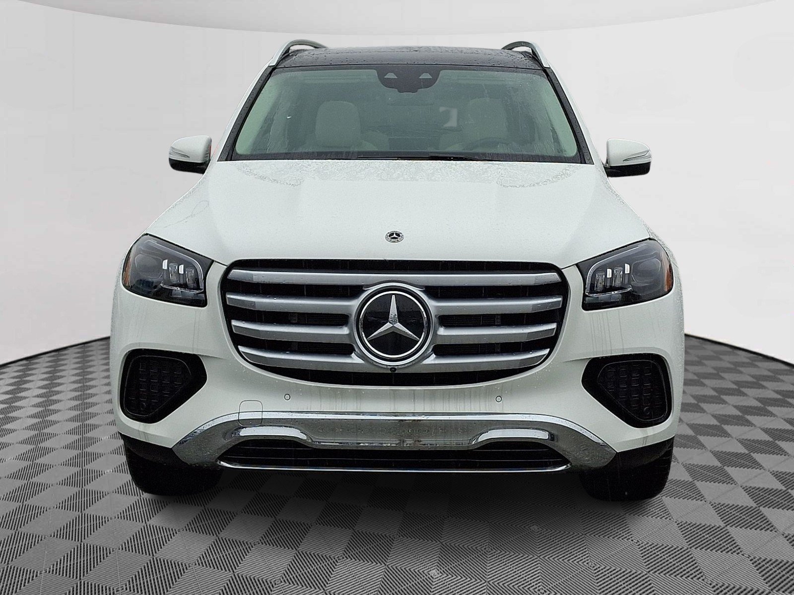 New 2026 Polar White Mercedes-Benz GLS 450 image 2