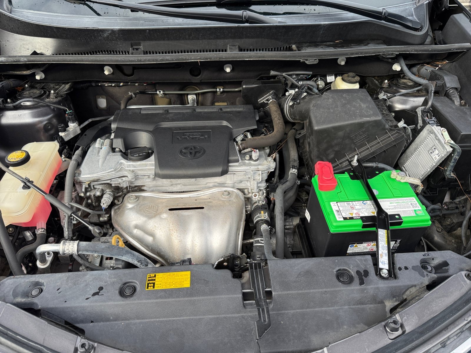 Used 2014 Magnetic Gray Metallic Toyota LE image 20