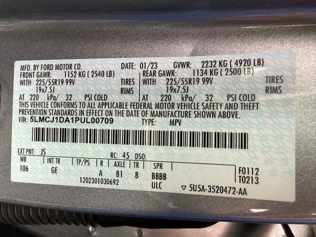 Used 2023 Silver Lincoln Standard image 49