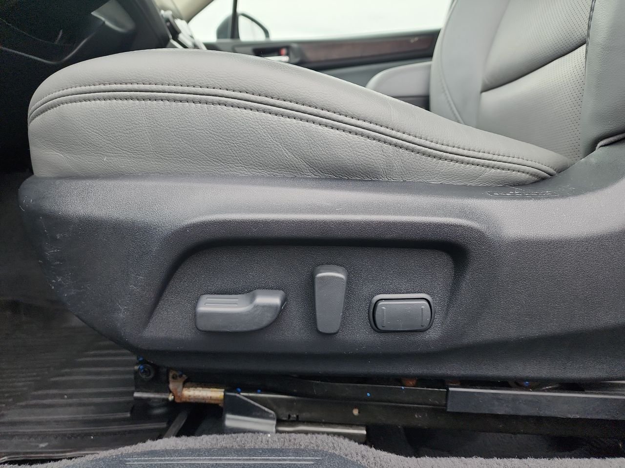 Used 2019 Blue Subaru 3.6R image 12
