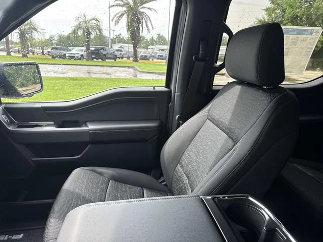 New 2026 Iconic Silver Metallic Ford XLT image 32