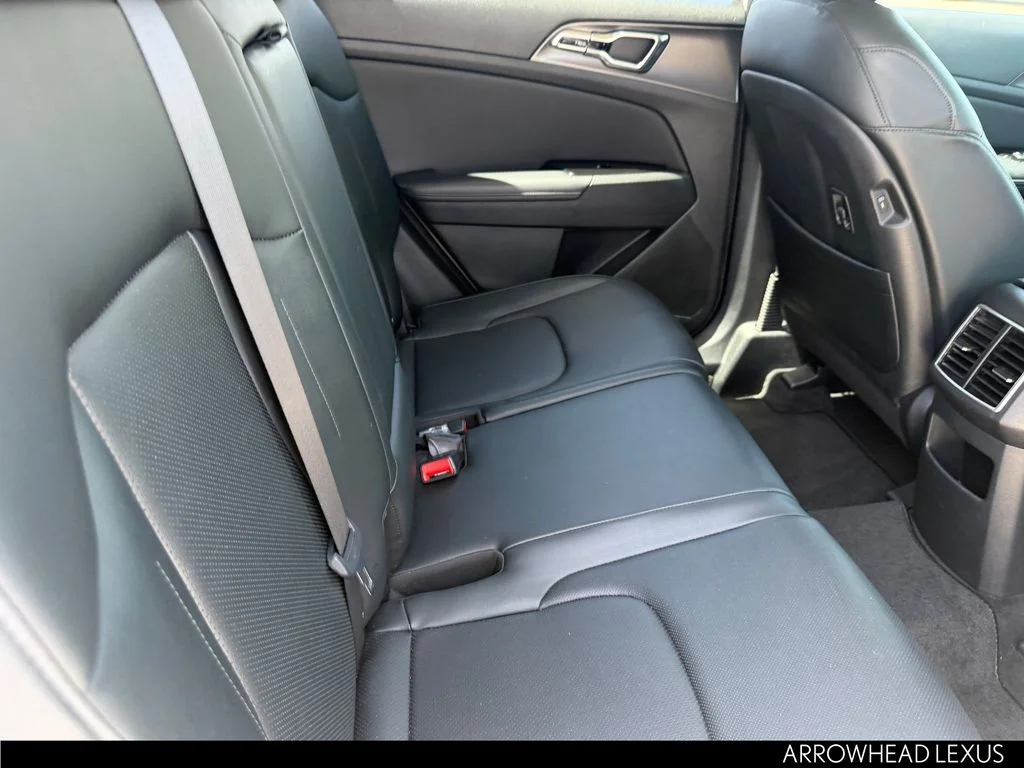 Used 2023 White Kia SX image 13