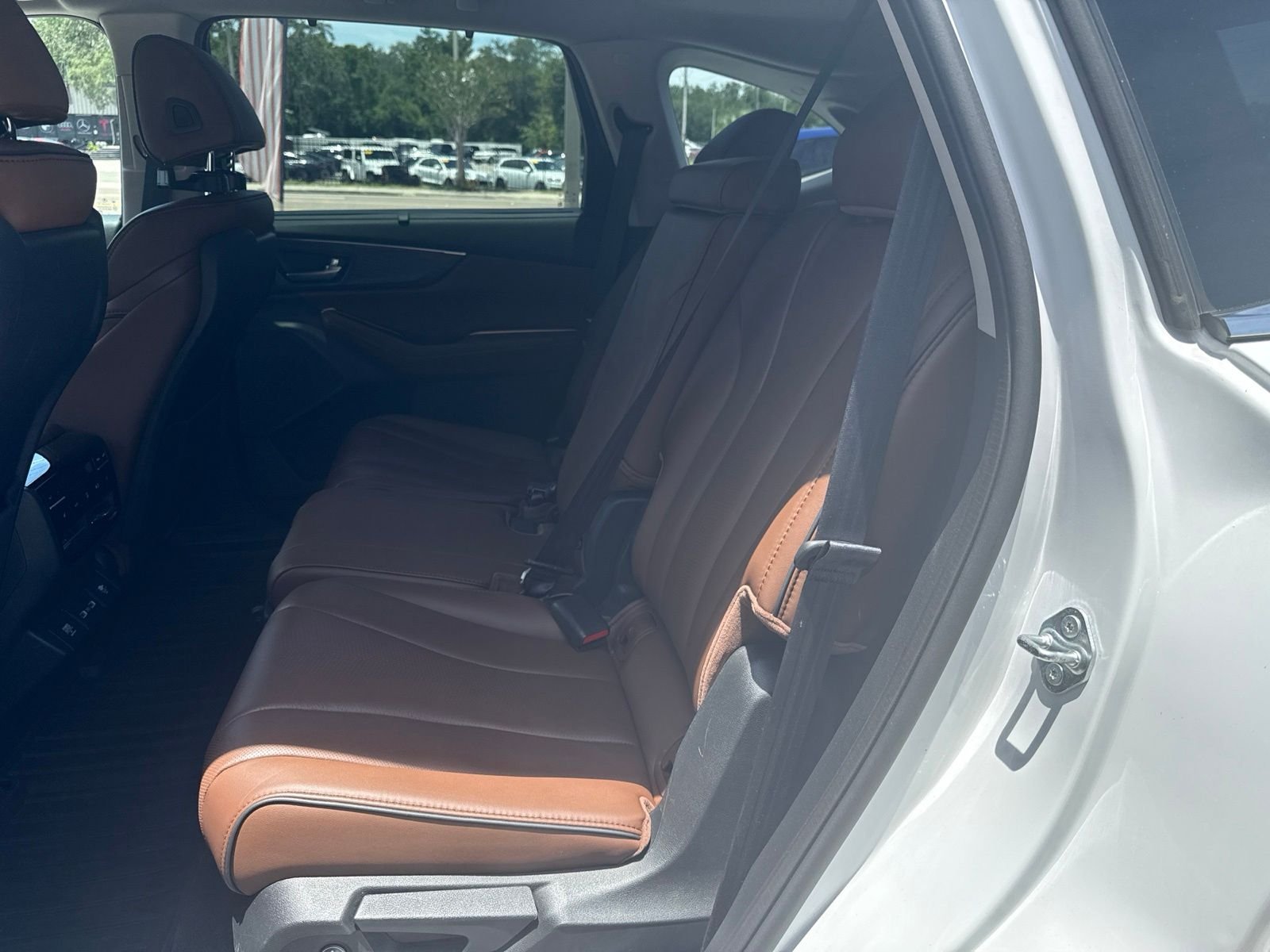 Used 2023 Platinum White Acura Advance image 7