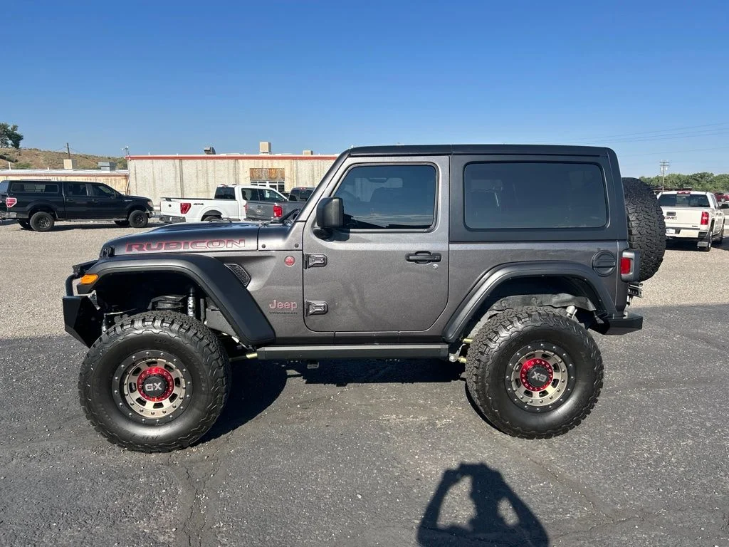 Used 2022 Crystal Metallic Jeep Rubicon image 4