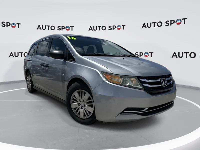 2016 Honda Odyssey LX's photo