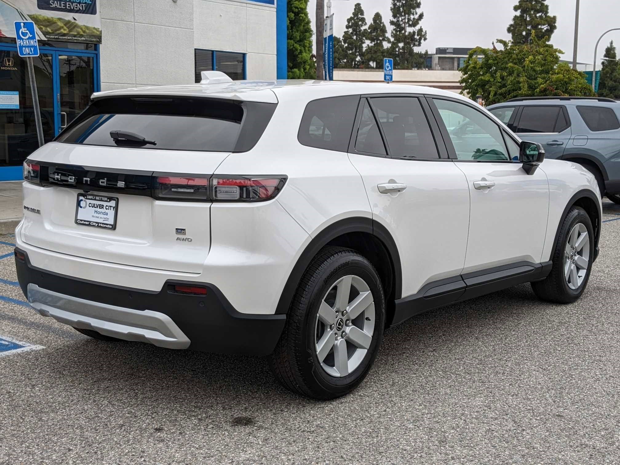 New 2026 Frostline White Pearl Honda EX image 3
