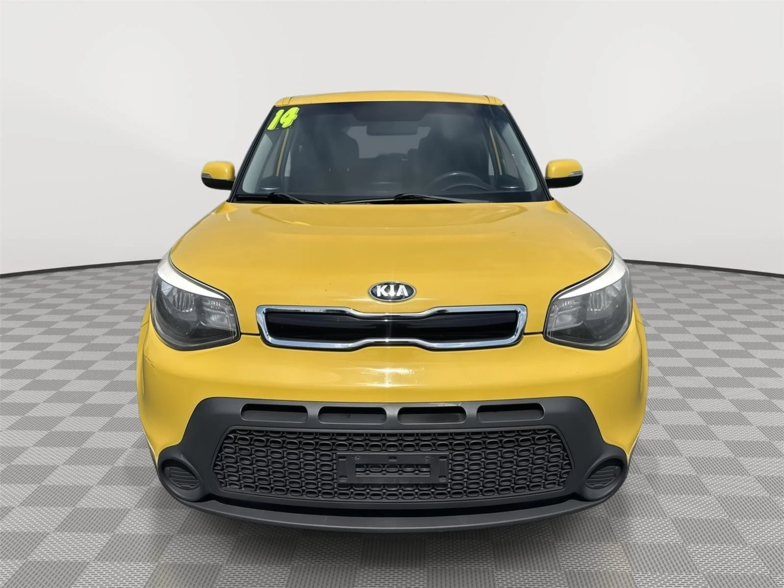 Used 2014 Solar Yellow Kia + image 8
