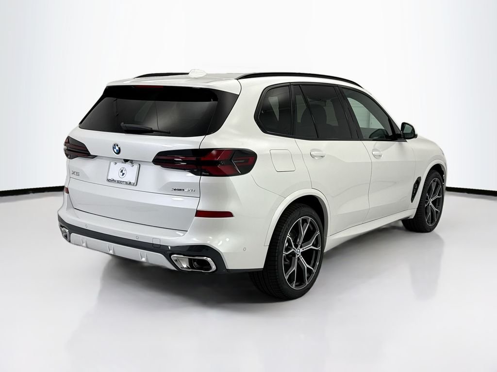 New 2026 White Metallic BMW xDrive40i image 5