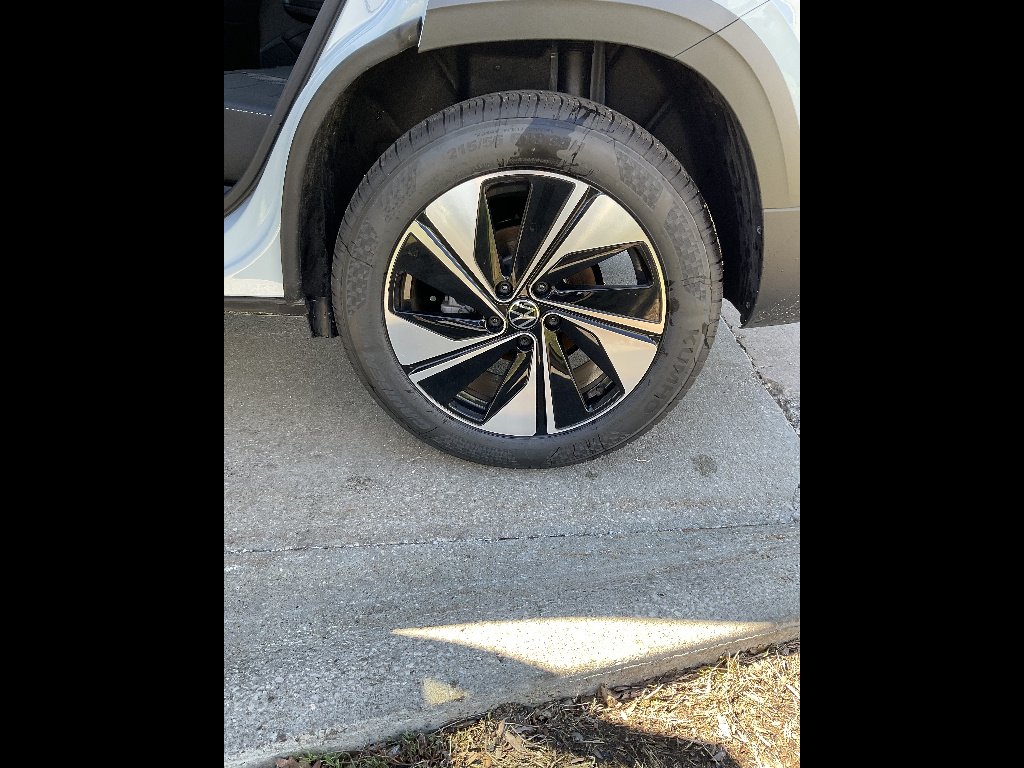 New 2026 Monument Gray Volkswagen SE 4Motion image 10