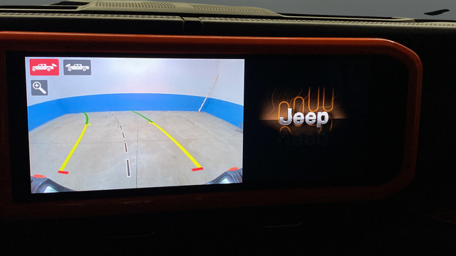 Certified Used 2025 Anvil Clearcoat Jeep Mojave image 13