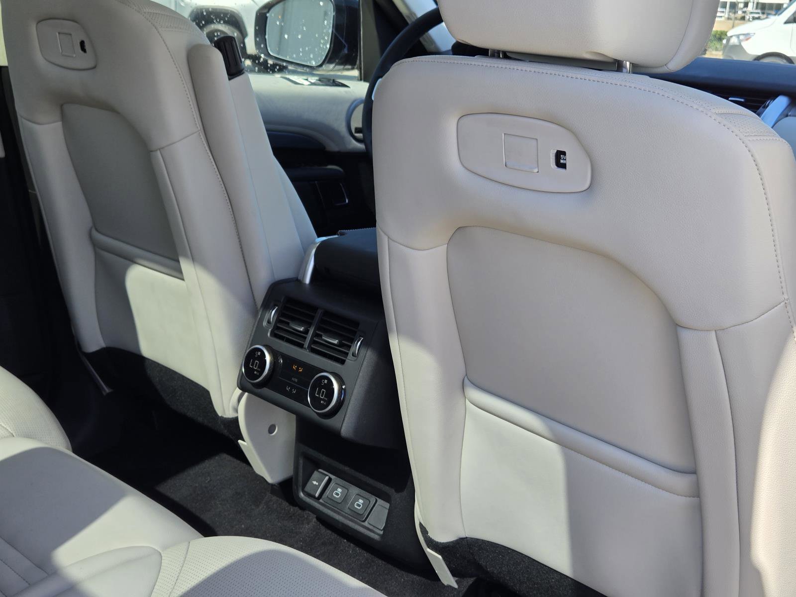 Used 2025 Fuji White Land Rover Dynamic SE image 40