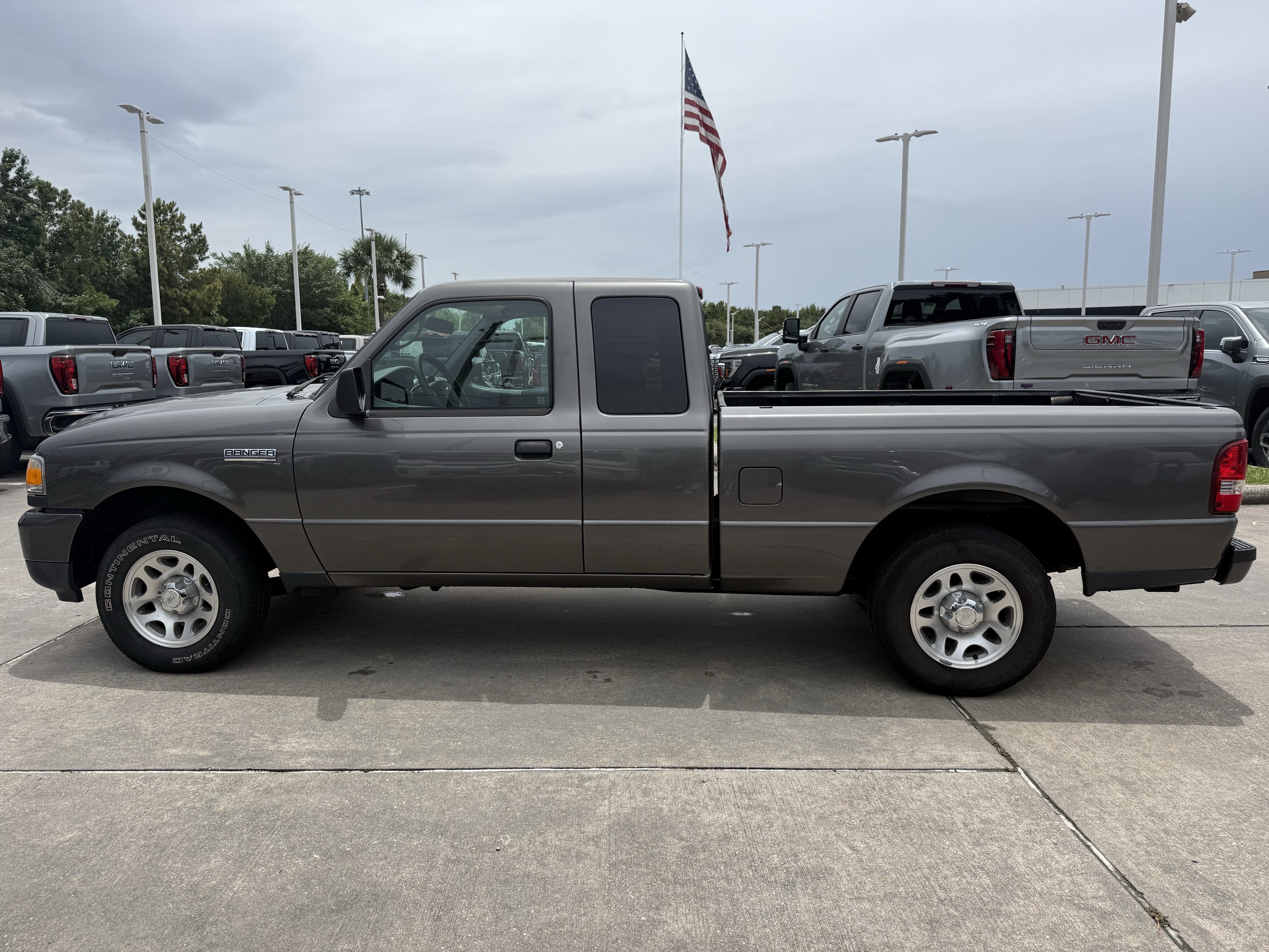Used 2011 Dark Shadow Gray Metallic Ford XLT image 7