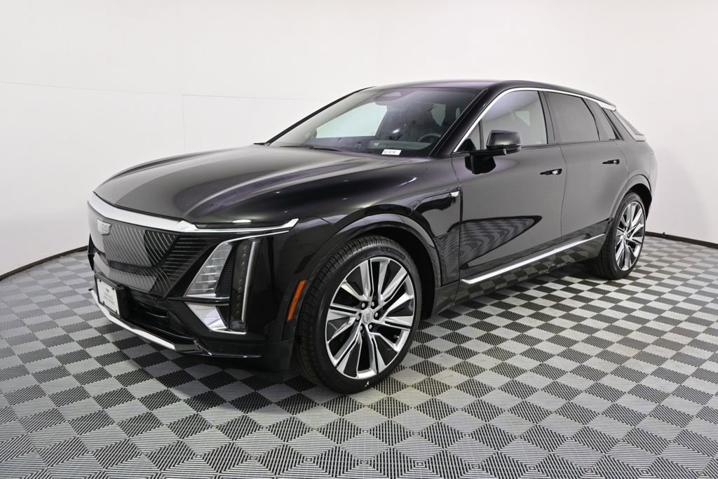 Certified 2024 Cadillac LYRIQ Luxury 3 with VIN 1GYKPSRL5RZ136785 for sale in Minneapolis, MN