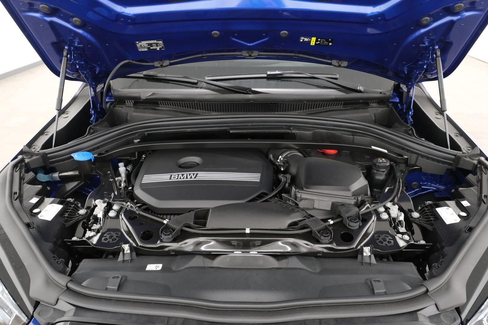 New 2026 Portimao Blue Metallic BMW xDrive28i image 40