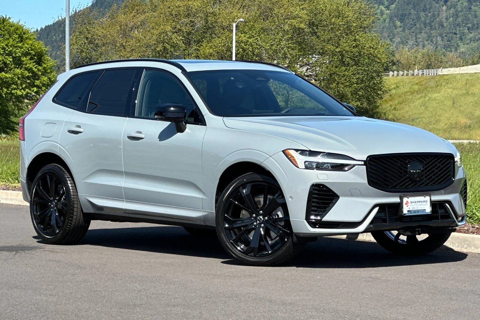 2026 Volvo XC60 T8 Ultra Black Edition Theme AWD's photo