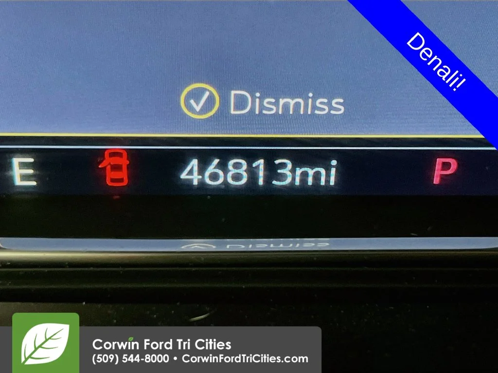 Used 2021 Onyx Black GMC Denali image 31