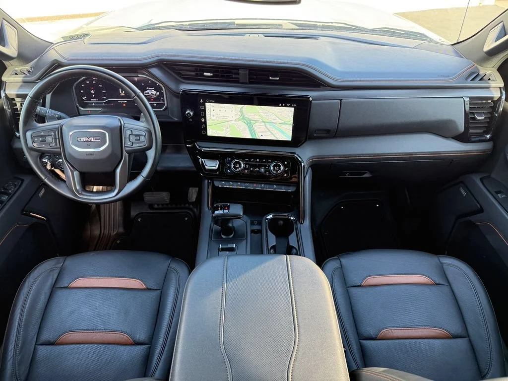 Used 2025 Summit White GMC AT4 image 20