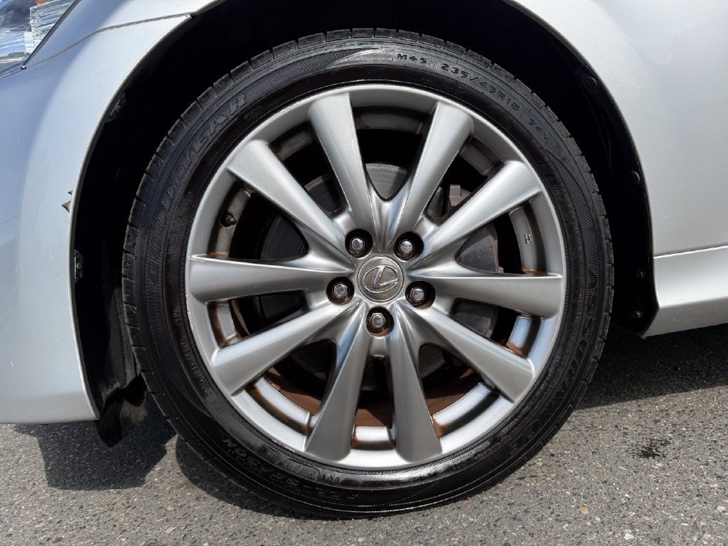 Used 2014 Silver Lexus 350 image 9