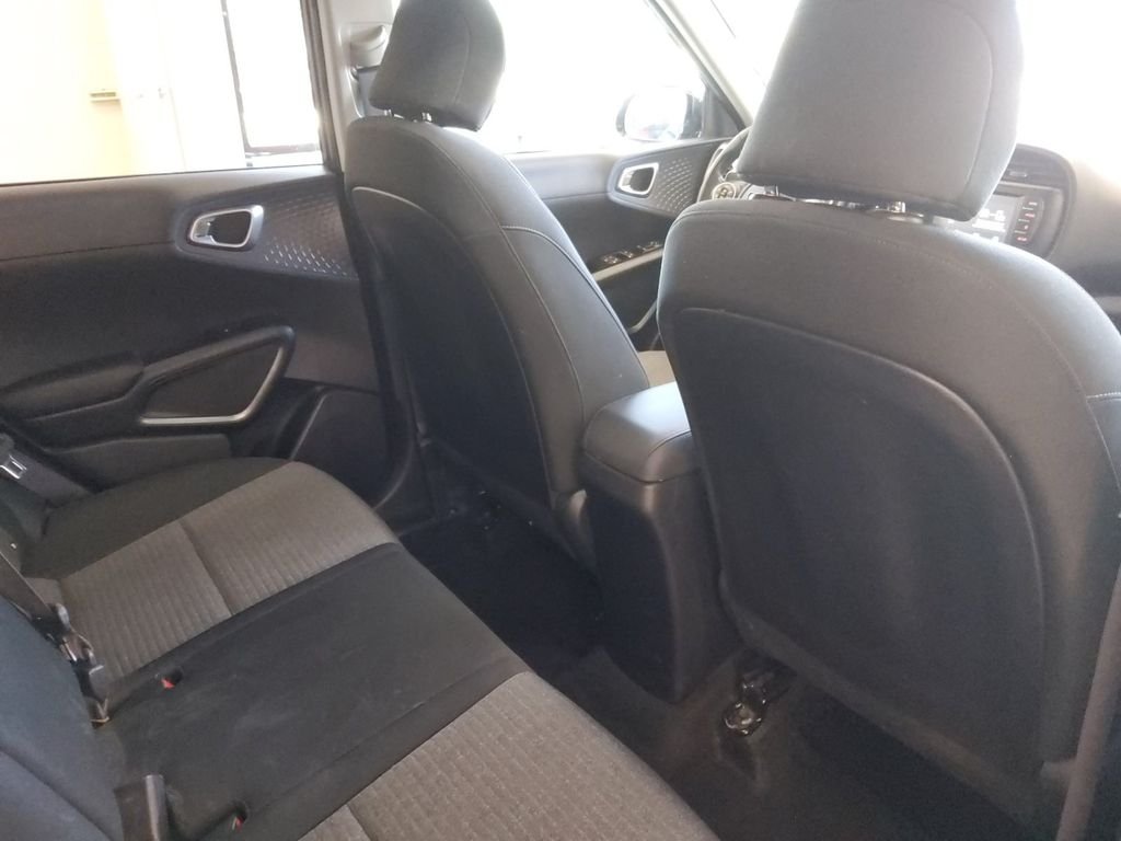 Used 2020 Gray Kia GT-Line image 17