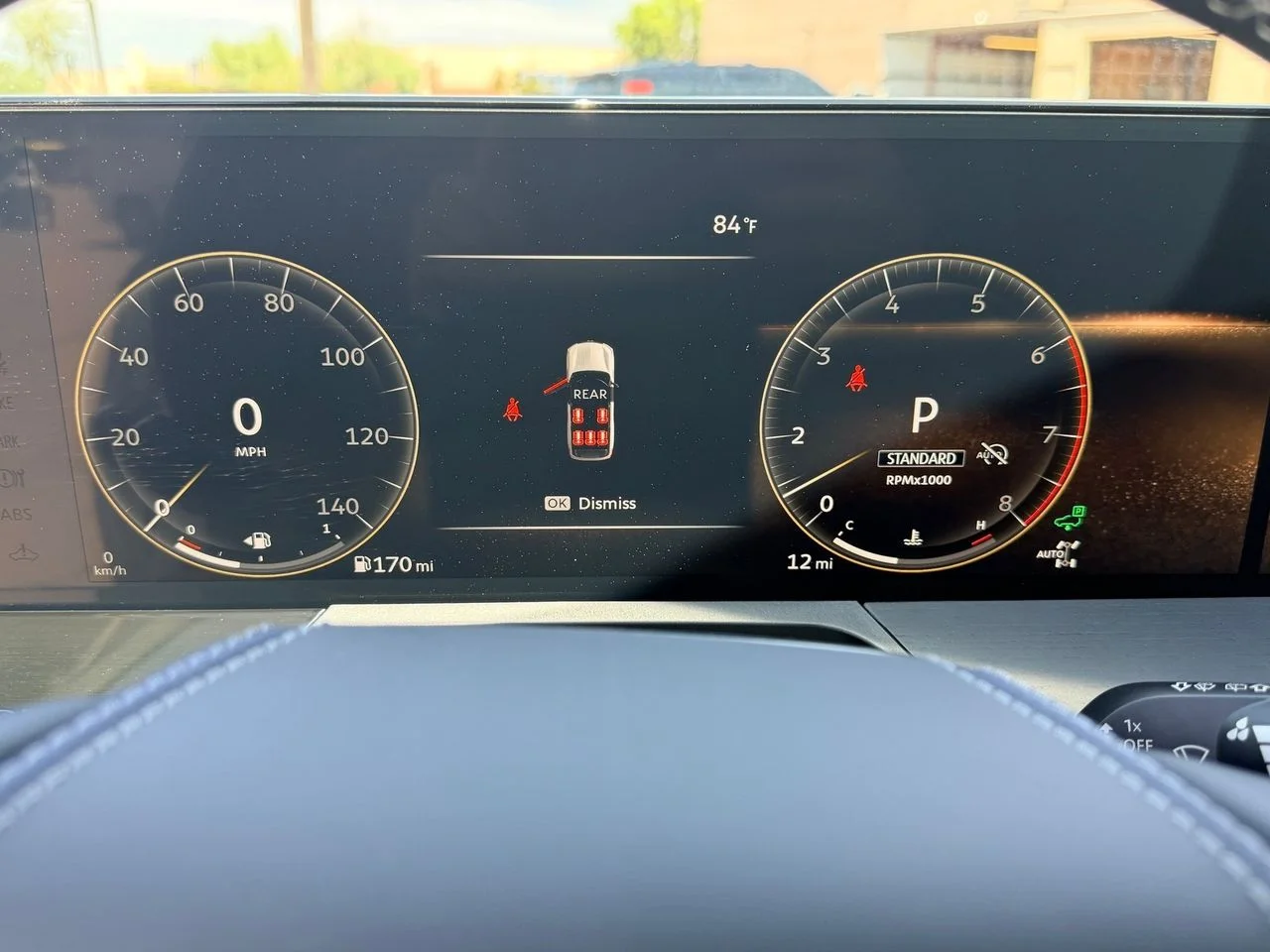 New 2027 2T RADIANT WHIT INFINITI Sport 4WD image 23