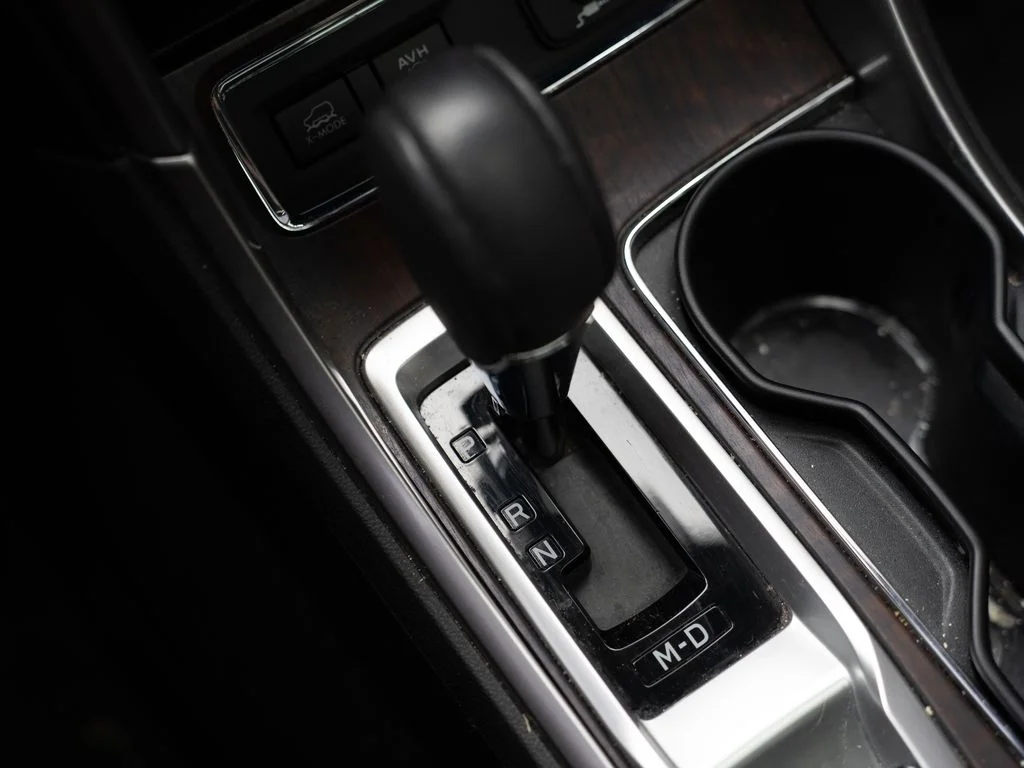 Used 2020 White Subaru Touring image 28