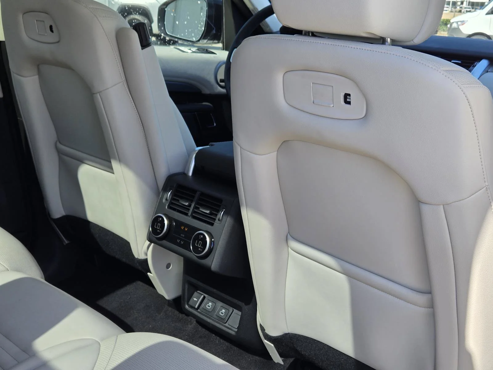 Used 2025 Fuji White Land Rover Dynamic SE image 40