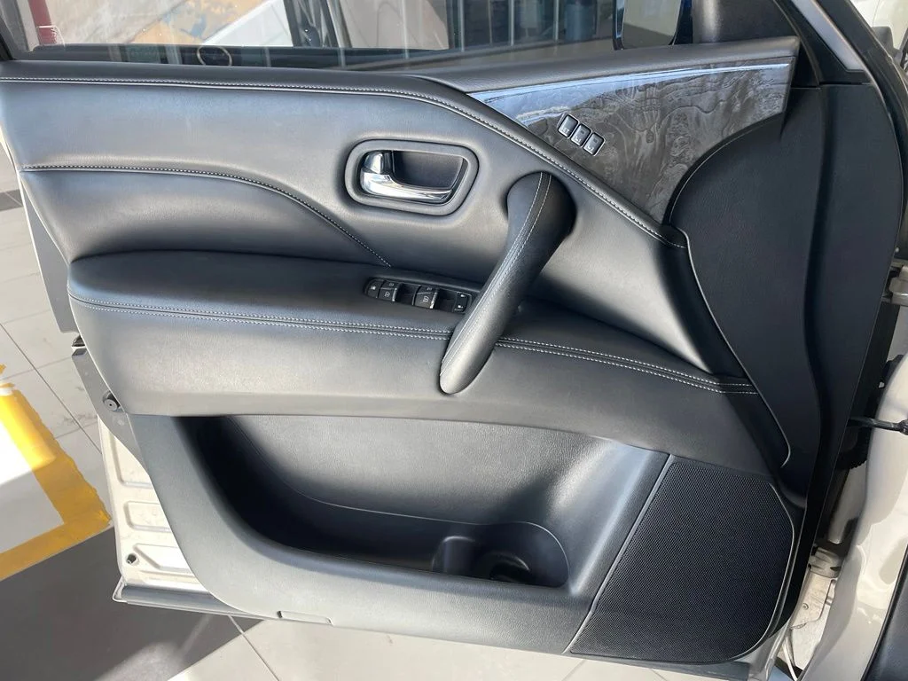 Used 2022 Beige INFINITI LUXE image 10