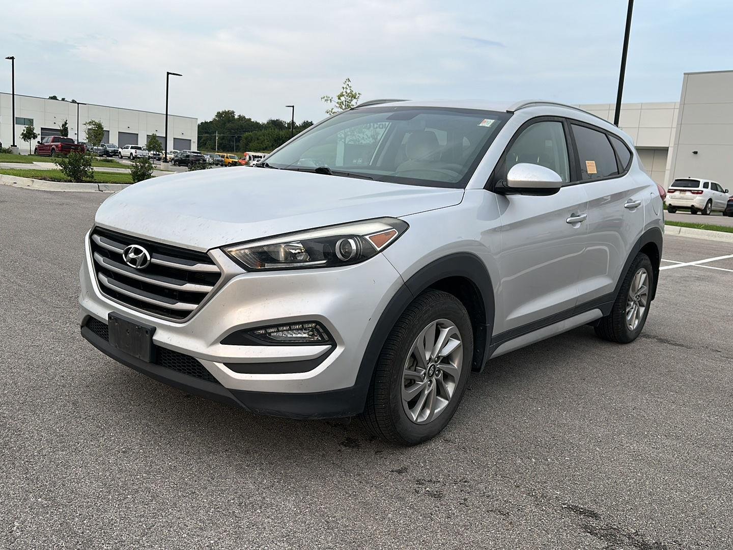Used 2018 Hyundai Tucson SEL with VIN KM8J3CA43JU611967 for sale in Kansas City