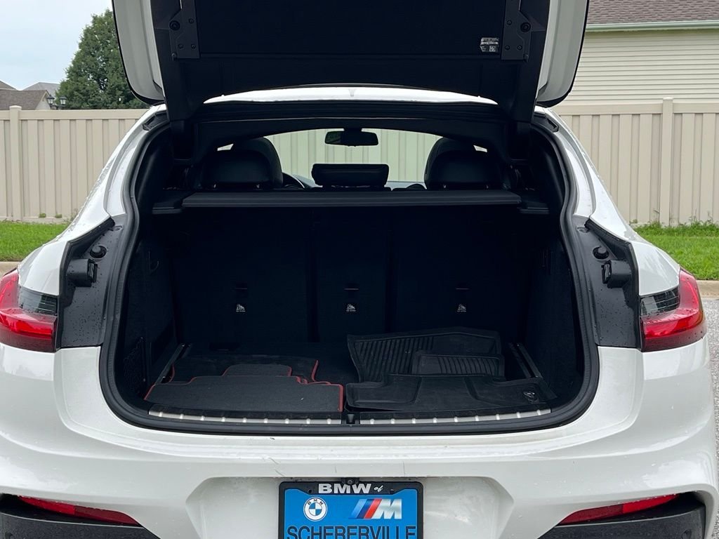 Used 2020 Alpine White BMW M40i image 27