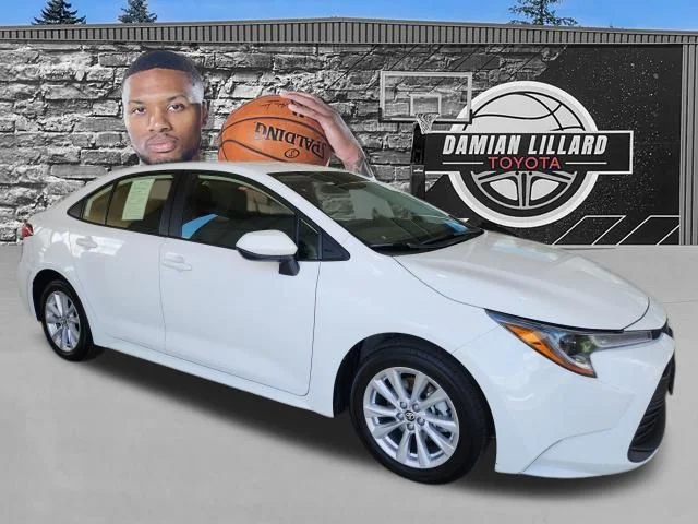 2024 Toyota Corolla LE CVT's photo