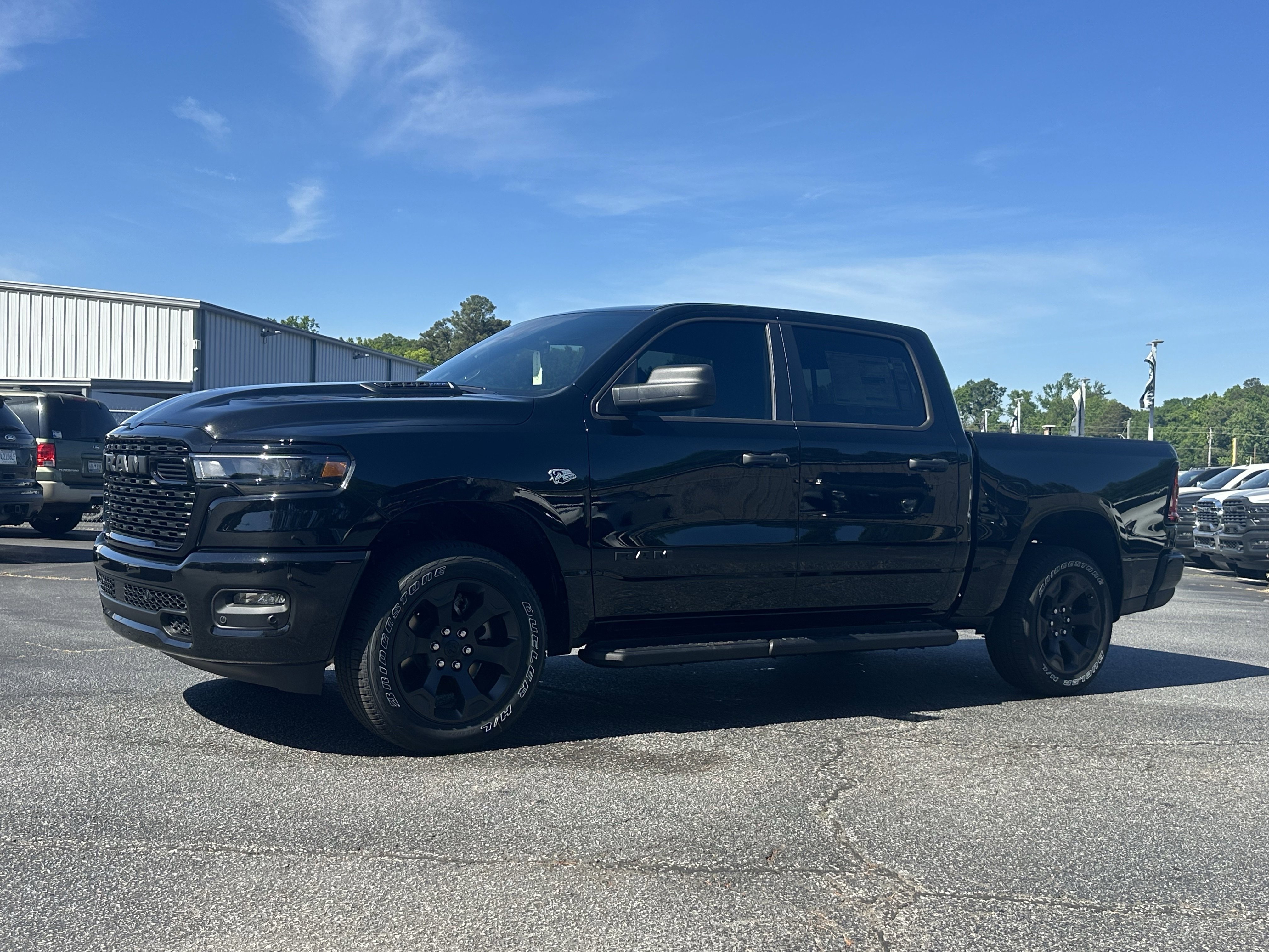 New 2026 Diamond Black Crystal Pearl-Coat Exterior Paint RAM Express image 4