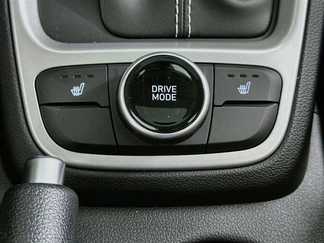 New 2026 Silver Hyundai SEL image 18