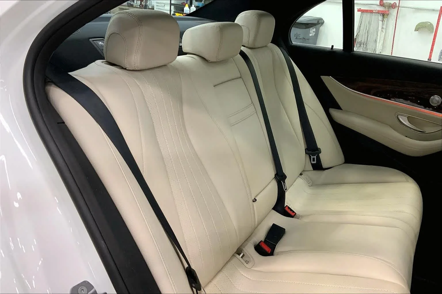 Used 2018 Polar White Mercedes-Benz E 300 image 19