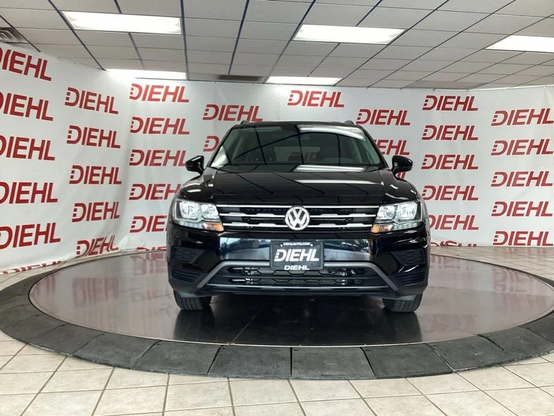 Used 2018 Volkswagen Tiguan SE with VIN 3VV2B7AX3JM050804 for sale in Massillon, OH