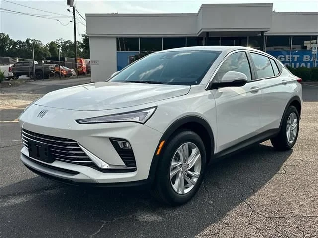 New 2026 Summit White Buick Preferred image 5