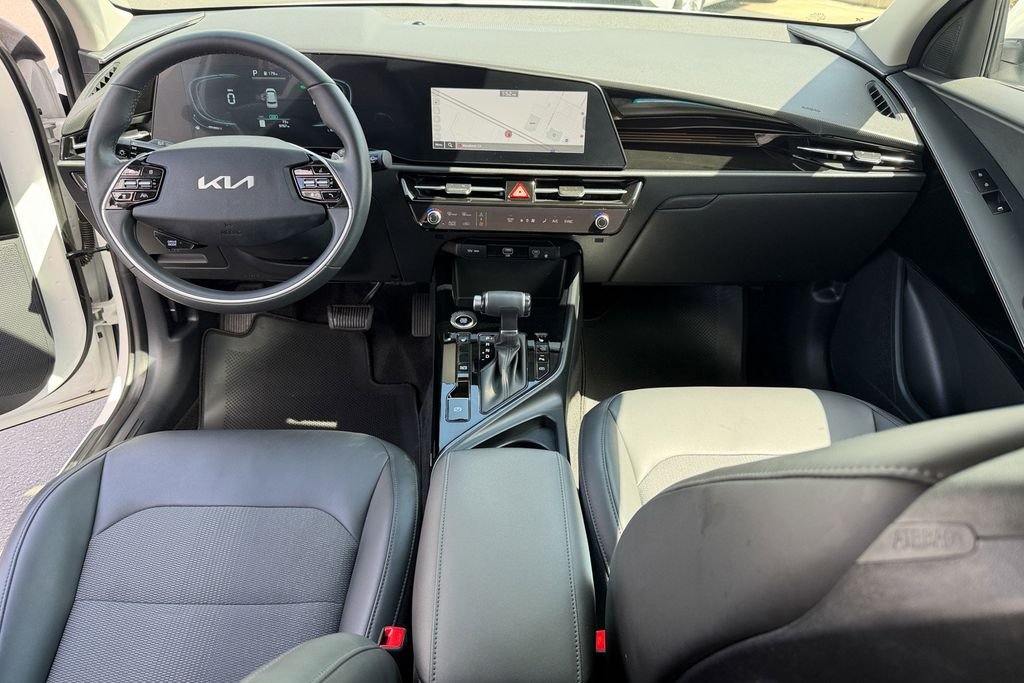 Used 2025 White Kia EX image 24