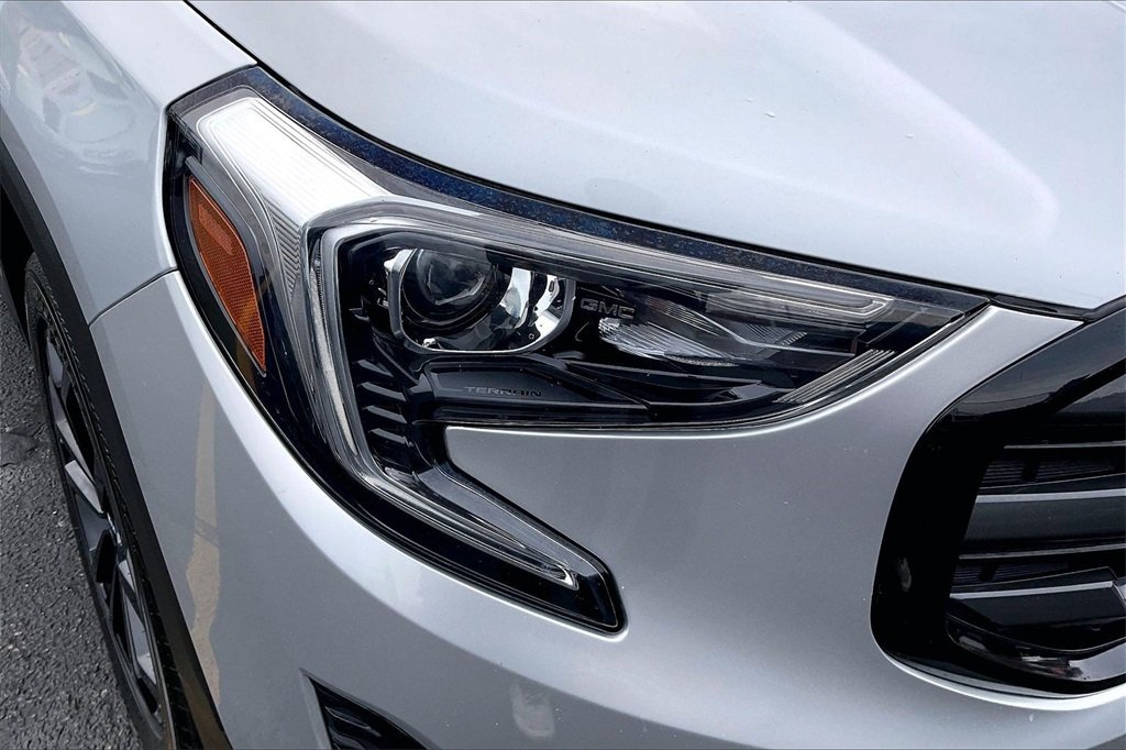 2021 GMC TERRAIN - Image 25