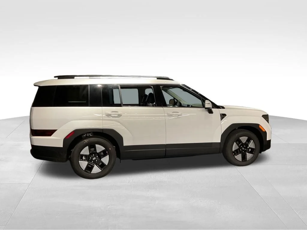 New 2026 White Hyundai SEL image 3