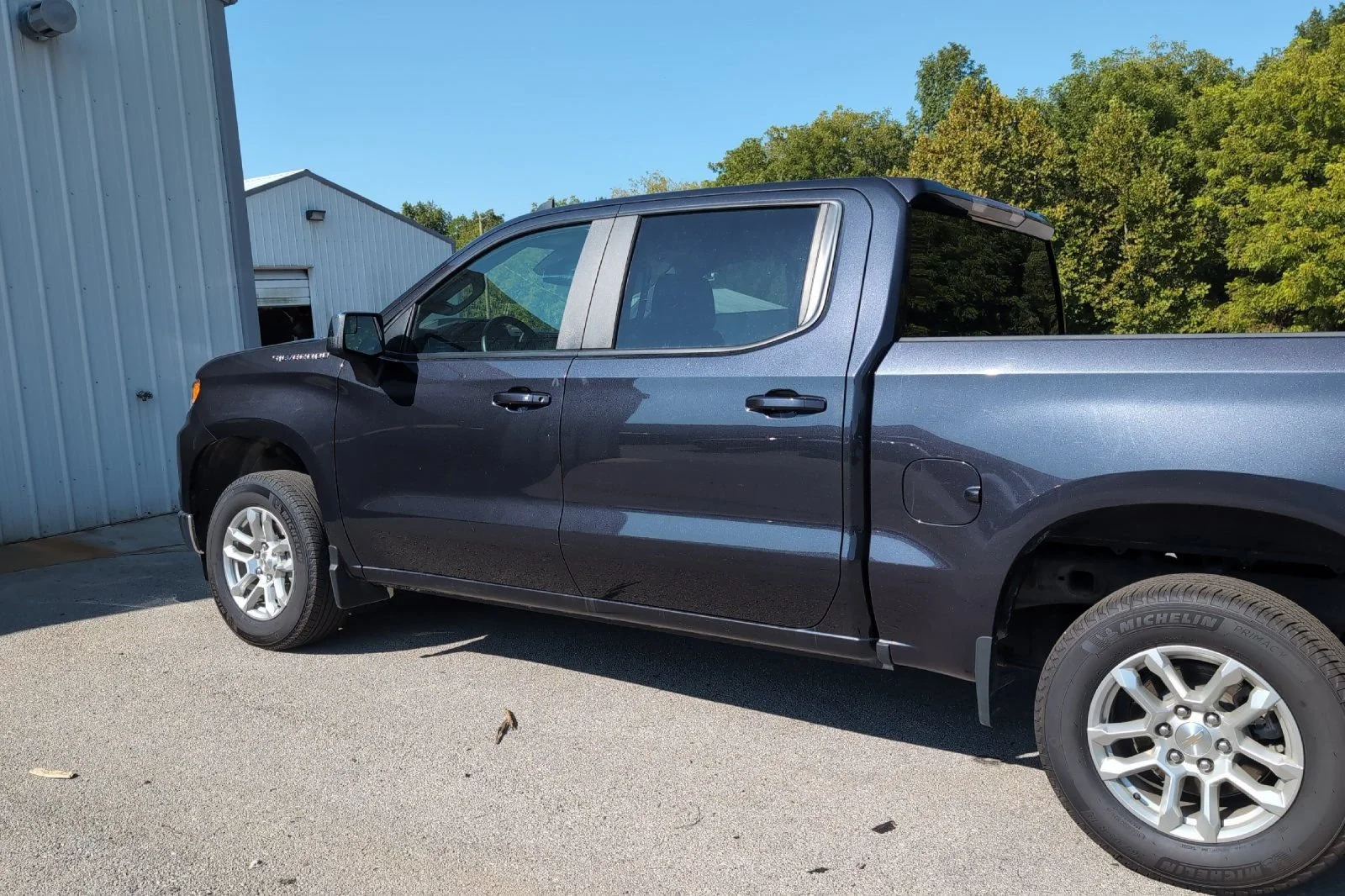 Used 2024 Dark Ash Metallic Chevrolet LT (2FL) image 9