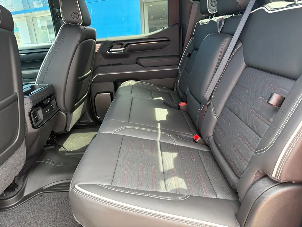 New 2026 White GMC AT4X image 30