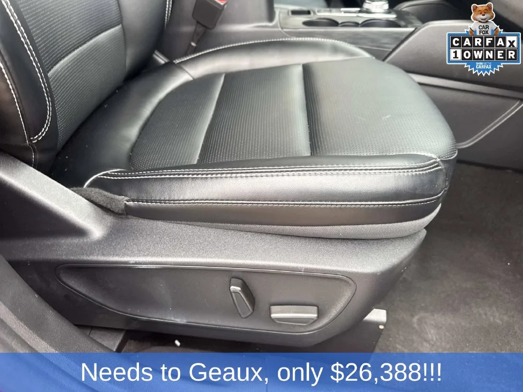 Used 2025 Red Ford Platinum image 21