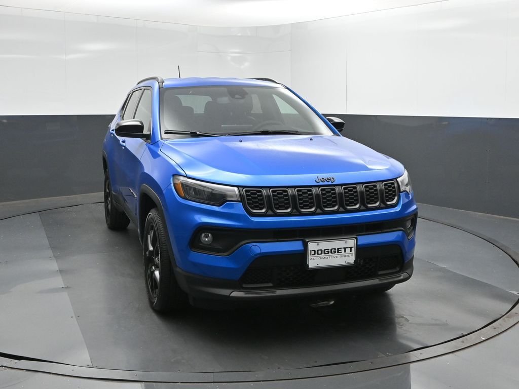 New 2026 Hydro Blue Pearlcoat Jeep Latitude image 17