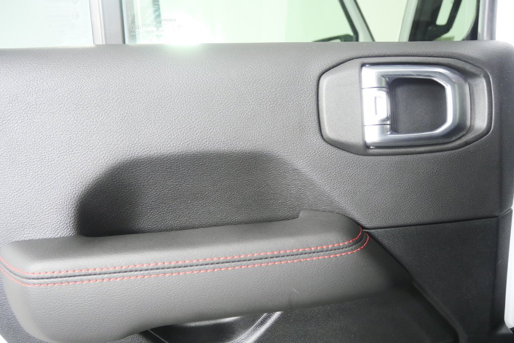 Used 2021 Bright White Clearcoat Jeep Rubicon image 19