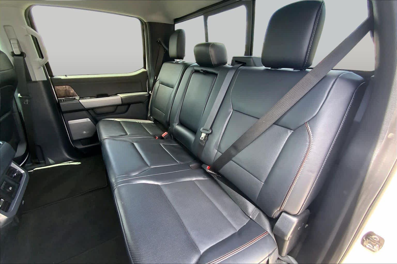 Used 2024 Star White Ford LARIAT image 21