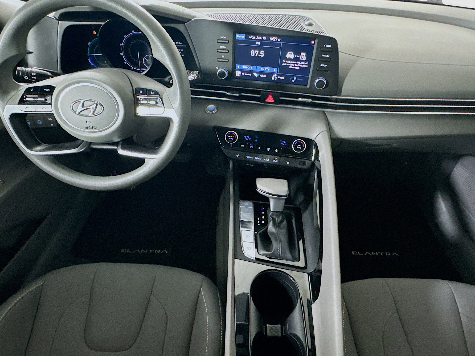 Used 2022 Phantom Black Hyundai Blue image 27