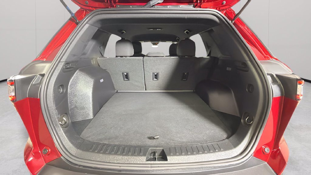 Used 2026 Radiant Red Tintcoat Chevrolet LT image 29