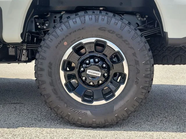 New 2026 White Metallic Ford Platinum image 8