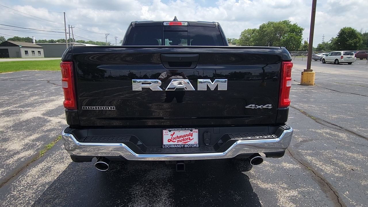 New 2026 Diamond Black Crystal Pearlcoat RAM Big Horn/Lone Star image 7